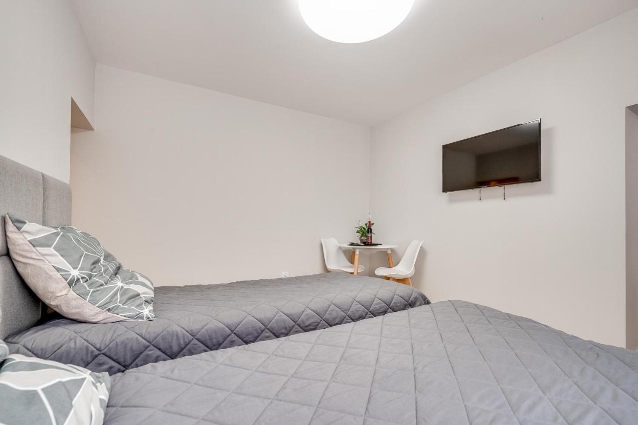 Central Platinum Apartments 20 รืบนิค ภายนอก รูปภาพ